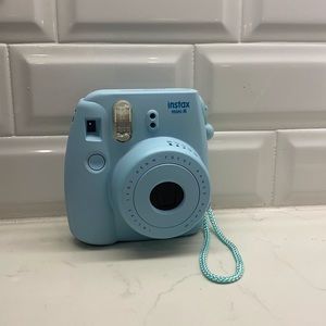 Fujifilm Instax Mini 8 Polaroid Camera